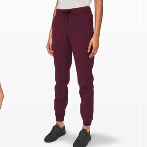 Lululemon On the Fly Joggers